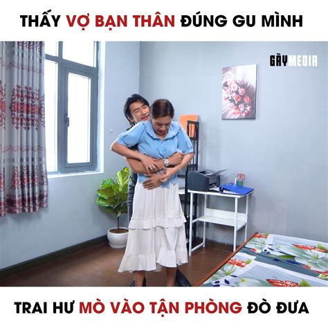 Nửa đêm cậu con trai mò vào phòng mẹ làm tình .